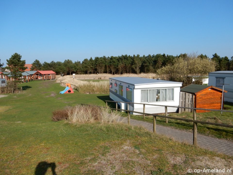 Caravan 107, 25+ Caravans op Ameland