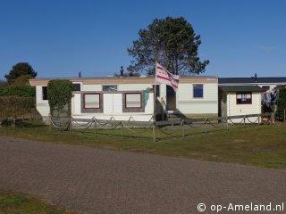 Striekers Hut, Buren op Ameland