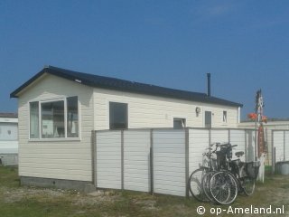 Duinoord 216 Aalscholver, Chalets op Ameland