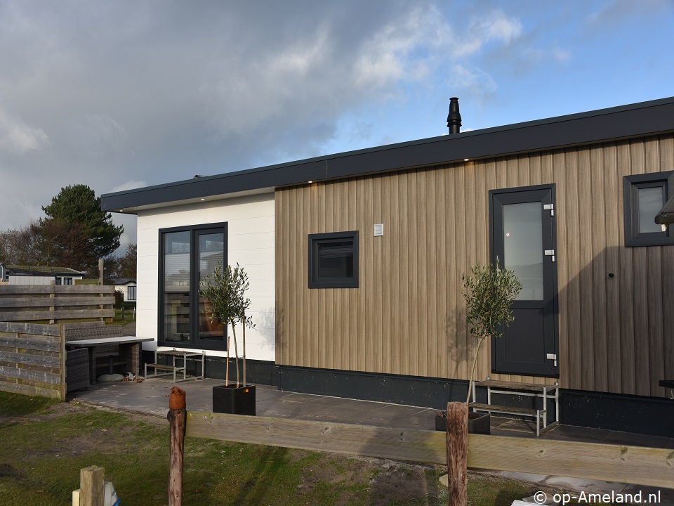 Helmgras (Klein Vaarwater), Chalets op Ameland