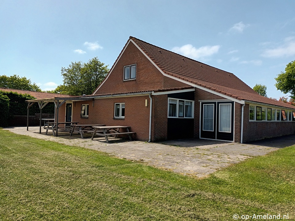 Groepshuis Beijaard, Vakantie op Ameland met hond