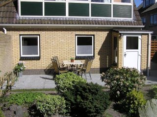 Ambla (Nes), Vakantiehuizen op Ameland