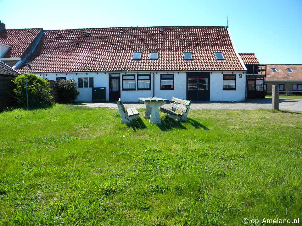 De Kuul A, Vakantiehuizen op Ameland