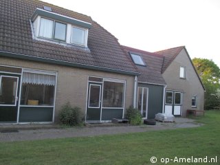 Groepshuis Molenaar, Buren op Ameland